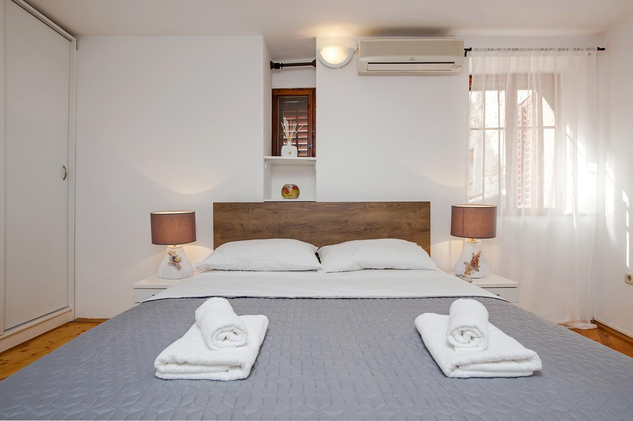 Apartment Marconi Rovinj Exterior foto